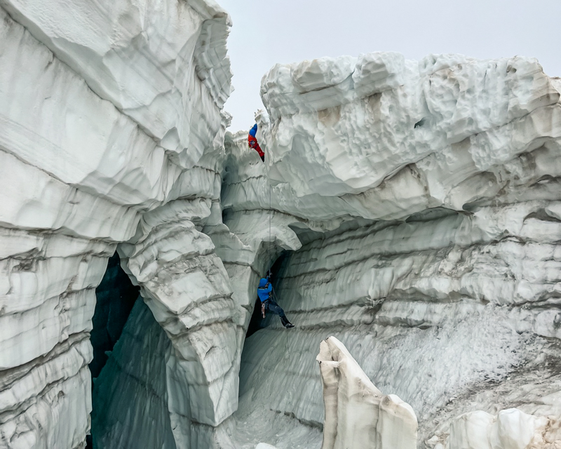 Intensivkurs Spaltenbergung am Dachstein – 1 Tag Training für Hochtouren | Alpinschule Bergpuls©Bergführer Rene Guhl-9